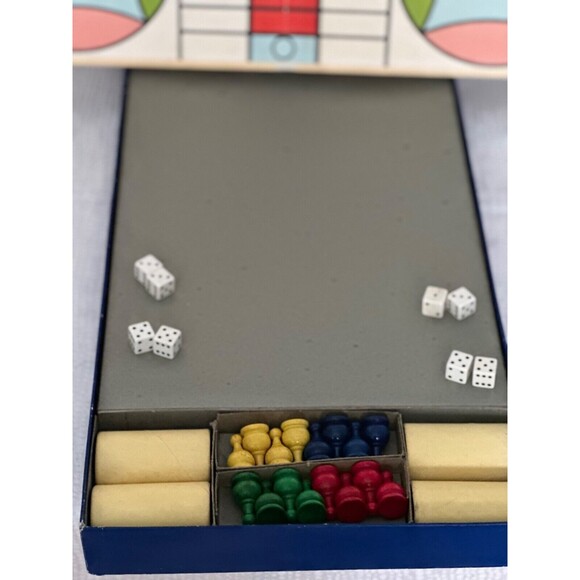 Vintage Parcheesi 1959 Gold Seal Edition Board Game Complete Set Collectible - Picture 4 of 9